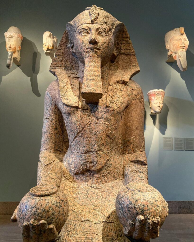 Large Kneeling Statue of Hatshepsut - Ancient Egypt Blog